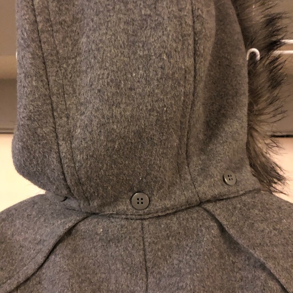 Size 2 Calvin Klein Gray Coat 63% Wool - Picture 5 of 8